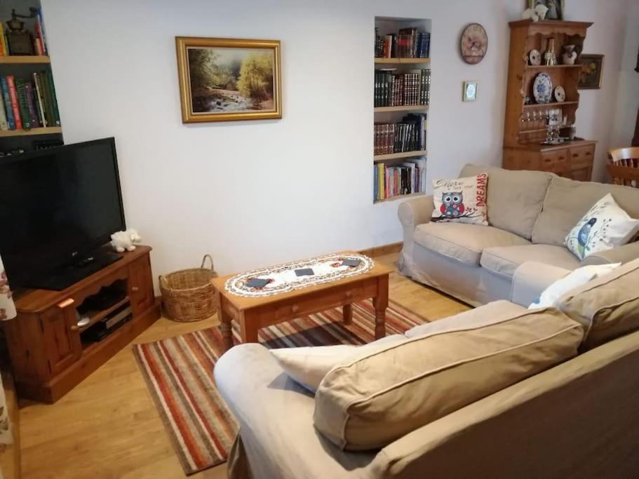 Welsh Miners Cottage Four Bedroom House Treherbert Екстер'єр фото