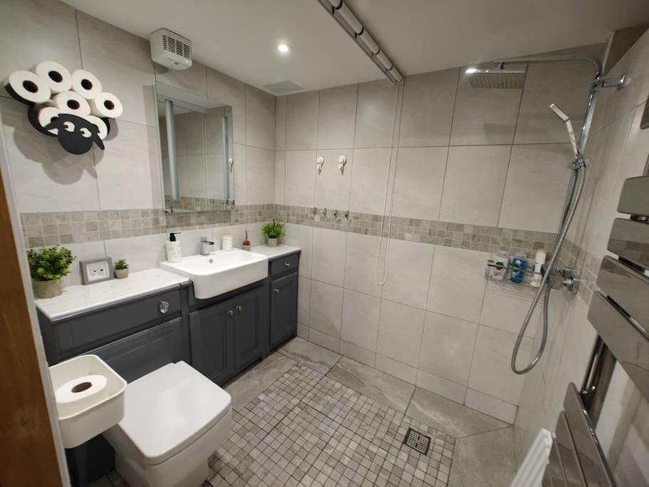 Welsh Miners Cottage Four Bedroom House Treherbert Екстер'єр фото